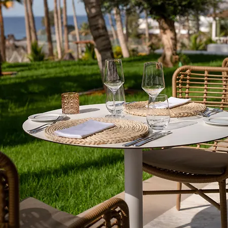 Fariones Hotel