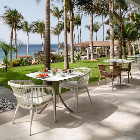 Fariones Hotel